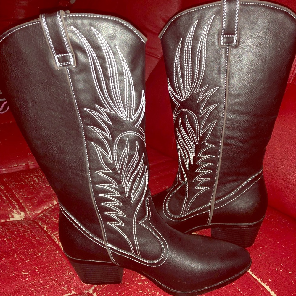 Cowgirl boots NEW